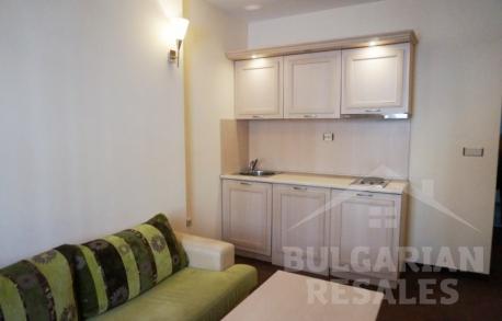 ID1348 Апартамент с изглед към басейна в Avalon - Снимка 3