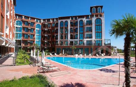  Апартамент с три спални в комплекс Chateau Del Marina - Снимка 16