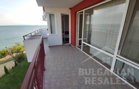 Двустаен апартамент с красива гледка към морето в Свети Влас - Снимка 3