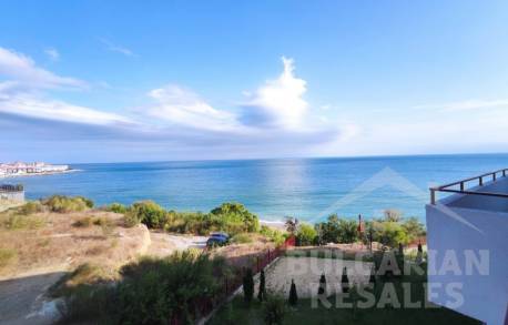 Двустаен апартамент с красива гледка към морето в Свети Влас - Снимка 5