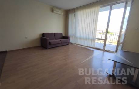 Двустаен апартамент с красива гледка към морето в Свети Влас - Снимка 8