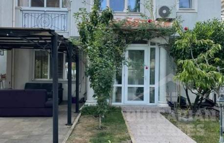 Вила за целогодишно живеене в луксозен комплекс - Снимка 2