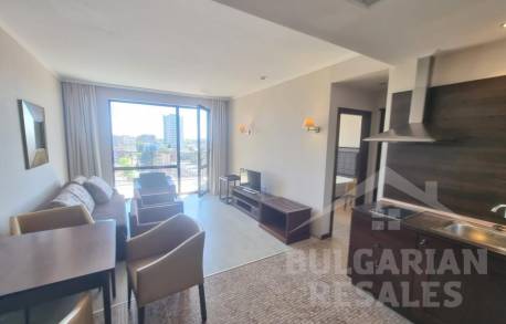 Красив апартамент с една спалня и гледка към морето в елитен комплекс - Снимка 10