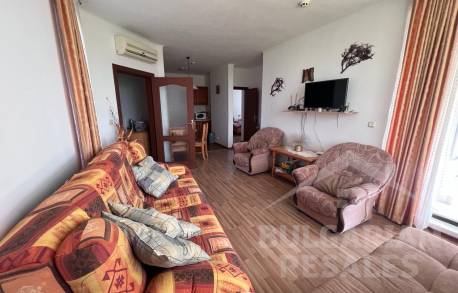 Апартамент с две спални и тераса с достъп до терена - Снимка 3