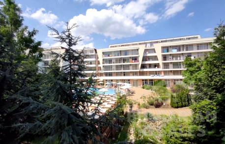 Изгодно!  Апартамент в комплекс Гранд Камелия - Снимка 10