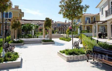 Вила за целогодишно живеене в луксозен комплекс - Снимка 18