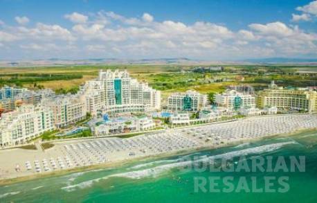 Двухкомнатная квартира на первой линии в Sunset Resort - Фото14