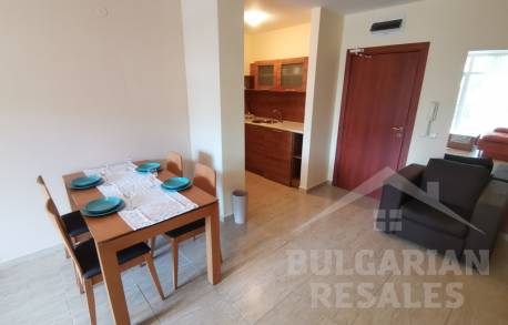 Priestranný dvojizbový byt v komplexe Sun Village - Фото6