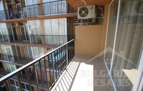 Not expensive apartment in the complex - Photo 7