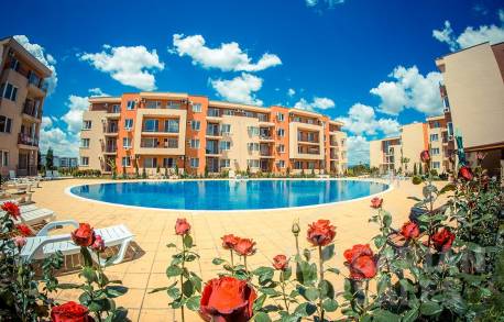 Ваканционен апартамент в комплекс Nessebar Fort Club - Снимка 1