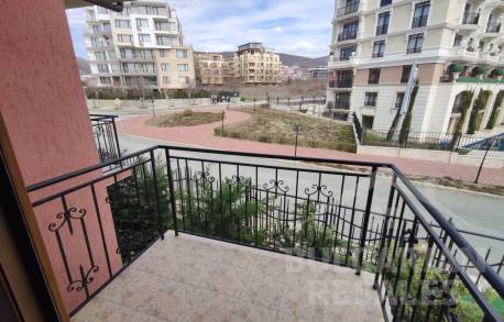 Апартамент с видом на море в закрытом комплексе - Фото12