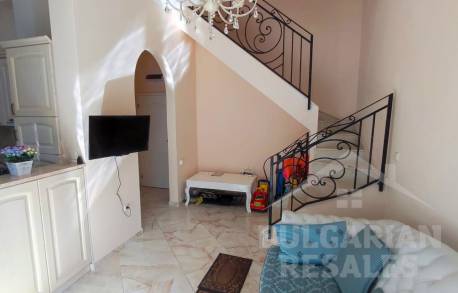 апартамент на две нива в луксозен комплекс - Снимка 2