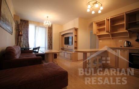 Тристаен в комплекс Esteban - Снимка 5