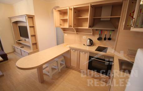 Тристаен в комплекс Esteban - Снимка 3