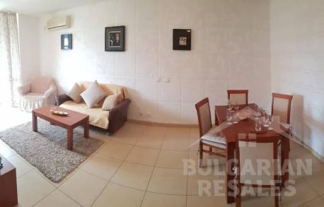 Inexpensive apartment in the complex Ashton Hall - Photo 1