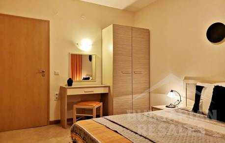 Апартаменты с видом на бассейн в Royal Sun - Фото9