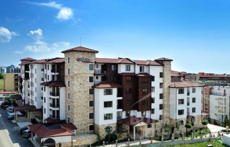 Апартамент с гледка море в елитен комплекс - Снимка 3