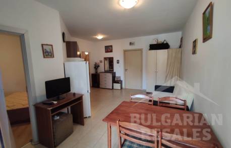 Двухкомнатная квартира в центре Солнечного берега - Фото4