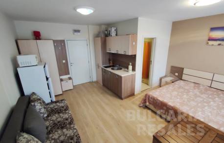 Студио в луксозния комплекс Aphrodite Palace - Снимка 3