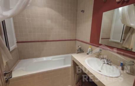 Апартамент на 1 линия в комплекс Royal Bay 2 - Снимка 10