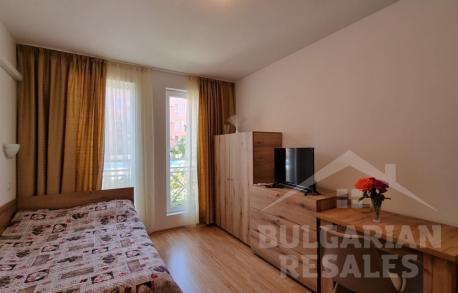 Студио в комплекс с басейн и ресторант - Снимка 4