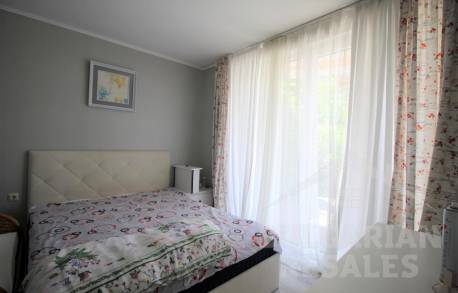 Апартамент с дворче в луксозния комплекс Venera Palace - Снимка 8