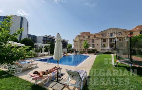 Apartment in elite complex on the first line - Photo 1