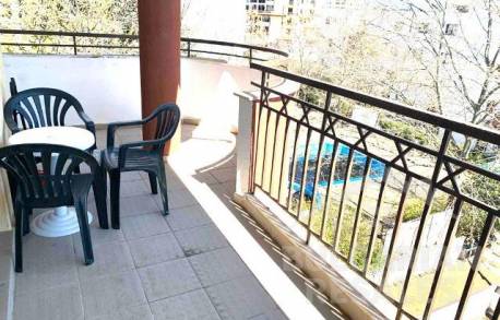 Two-bedroom apartment in an apartment complex without a swimming pool - Photo 6