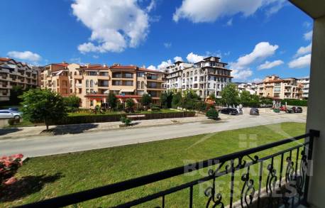 Не дорогая квартира на первой линии у моря - Фото8