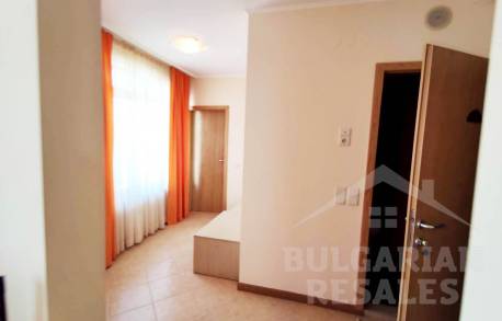 Квартира с большой террасой и видом на бассейн - Фото5