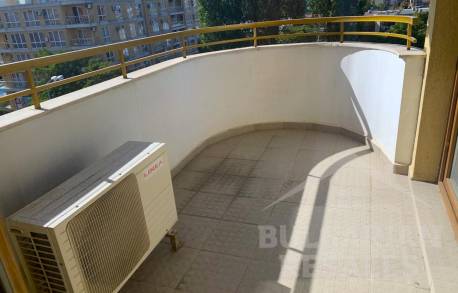 Spacious studio in the Ashton Hall complex - Photo 6