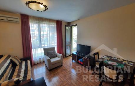 Не дорогая квартира на первой линии у моря - Фото6