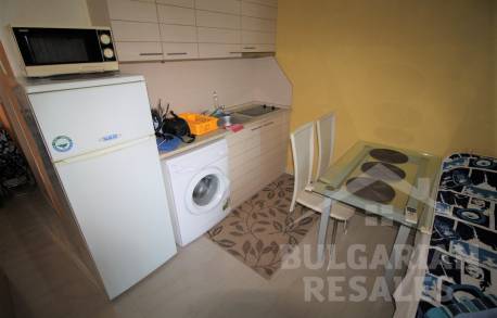 Добра инвестиция! Просторно студио във Villa Itta - Снимка 6