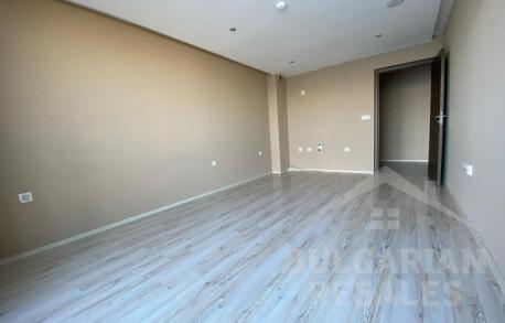 Апартамент с фронтална гледка към морето в Несебър - Снимка 3