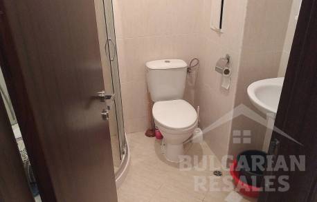 Уютно студио с патио - Снимка 7