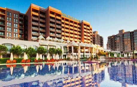 Просторен апартамент в луксозен комплекс - Снимка 2