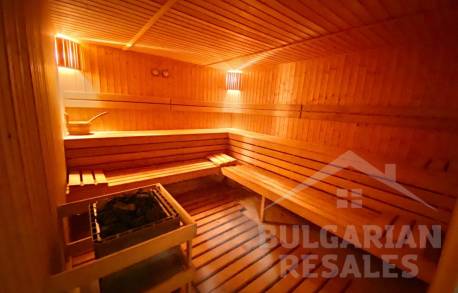 Къща с 4 спални в ексклузивен район на курорта - Снимка 17