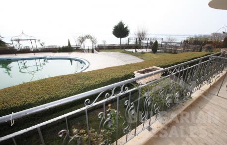 Прекрасный апартамент в комплексе Royal Bay - Фото1