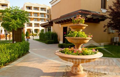 3 Rooms at Green Life Beach Resort - Photo 9