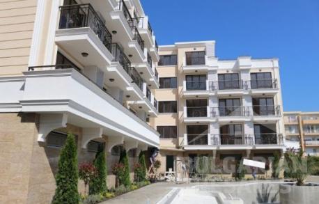 Villa Valencia - Photo 1