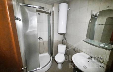 Просторен двустаен апартамент в центъра на курорта - Снимка 19