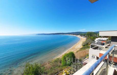 Luxury home with a pool and beach access - Photo 38