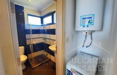 Luxury home with a pool and beach access - Photo 37