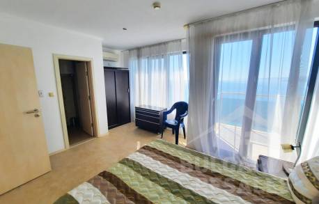 Luxury home with a pool and beach access - Photo 29