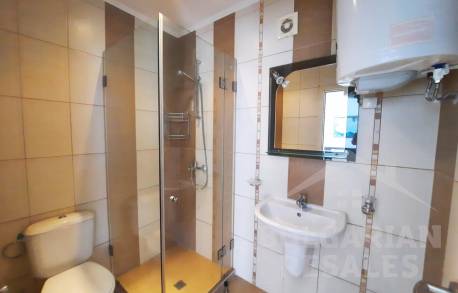 Luxury home with a pool and beach access - Photo 27