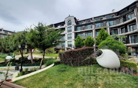 Апартамент с панорамой к морю в комплексе Bulgarian Rose Garden - Фото18