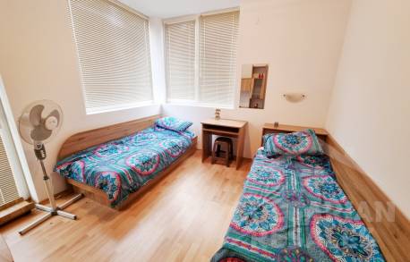 Inexpensive two-bedroom apartment in a good neighborhood - Photo 12