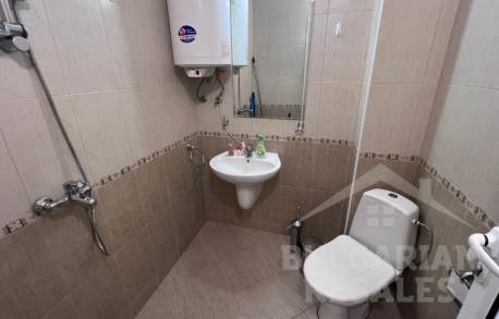 Тристаен апартамент на добра цена - Снимка 12