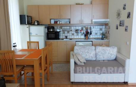 Prízemný byt s výhľadom na more v komplexe prvej línie - Фото13