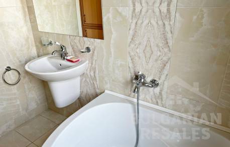 Тристаен апартамент в луксозен комплекс Esteban - Снимка 10